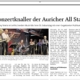 Die Garden City Company auf der Bühne im Haxtumer Speicher: Die Musiker spielen gemeinsam Jazz – mit Bass, Schlagzeug, Klarinette, Banjo, Trompete und Posaune – vor einem begeisterten Publikum.
